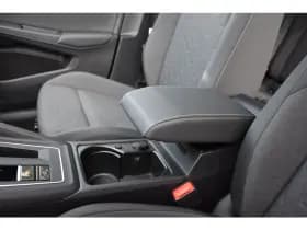 Volkswagen Golf thumbnail 27
