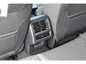 Volkswagen Golf thumbnail 32