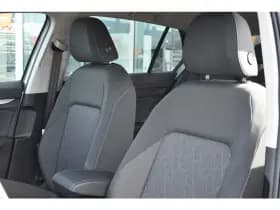 Volkswagen Golf thumbnail 10