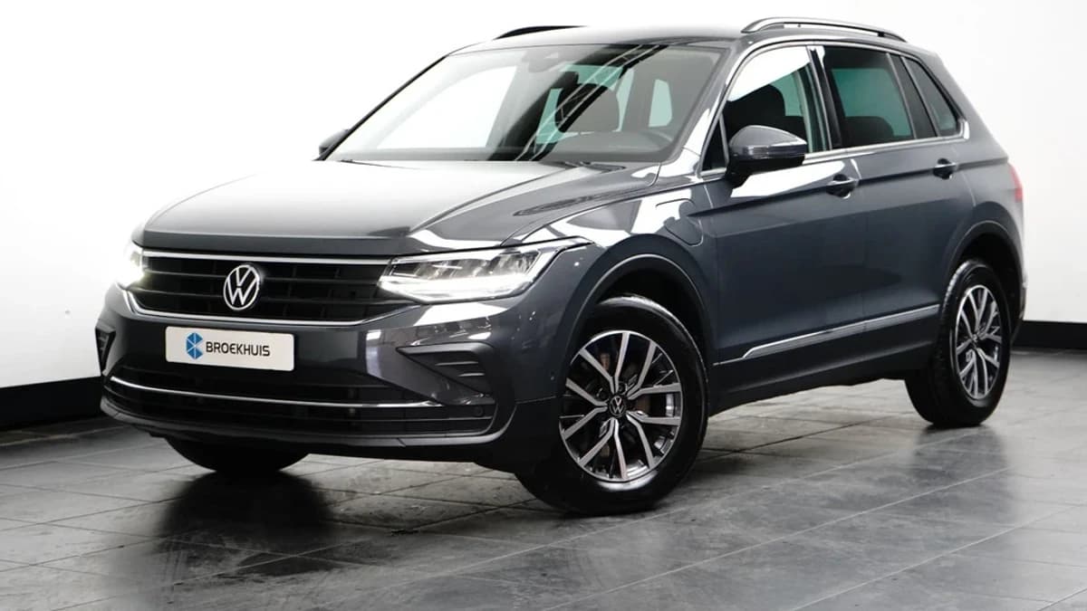 Volkswagen Tiguan — foto 1