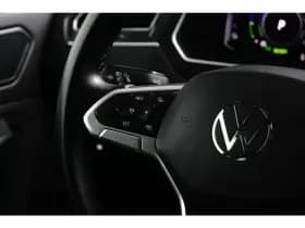 Volkswagen Tiguan thumbnail 16