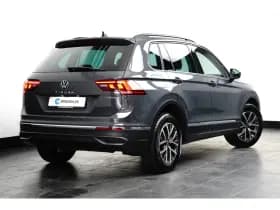 Volkswagen Tiguan thumbnail 3