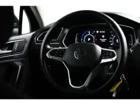 Volkswagen Tiguan thumbnail 22