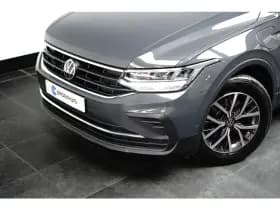 Volkswagen Tiguan thumbnail 5