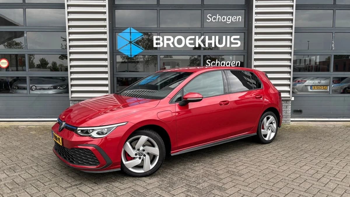 Volkswagen Golf — foto 1