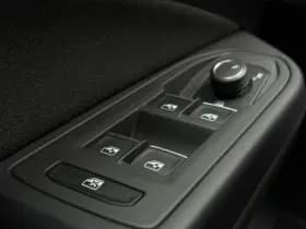 Volkswagen Golf thumbnail 19