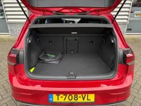 Volkswagen Golf thumbnail 42