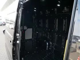 Volkswagen Crafter thumbnail 16