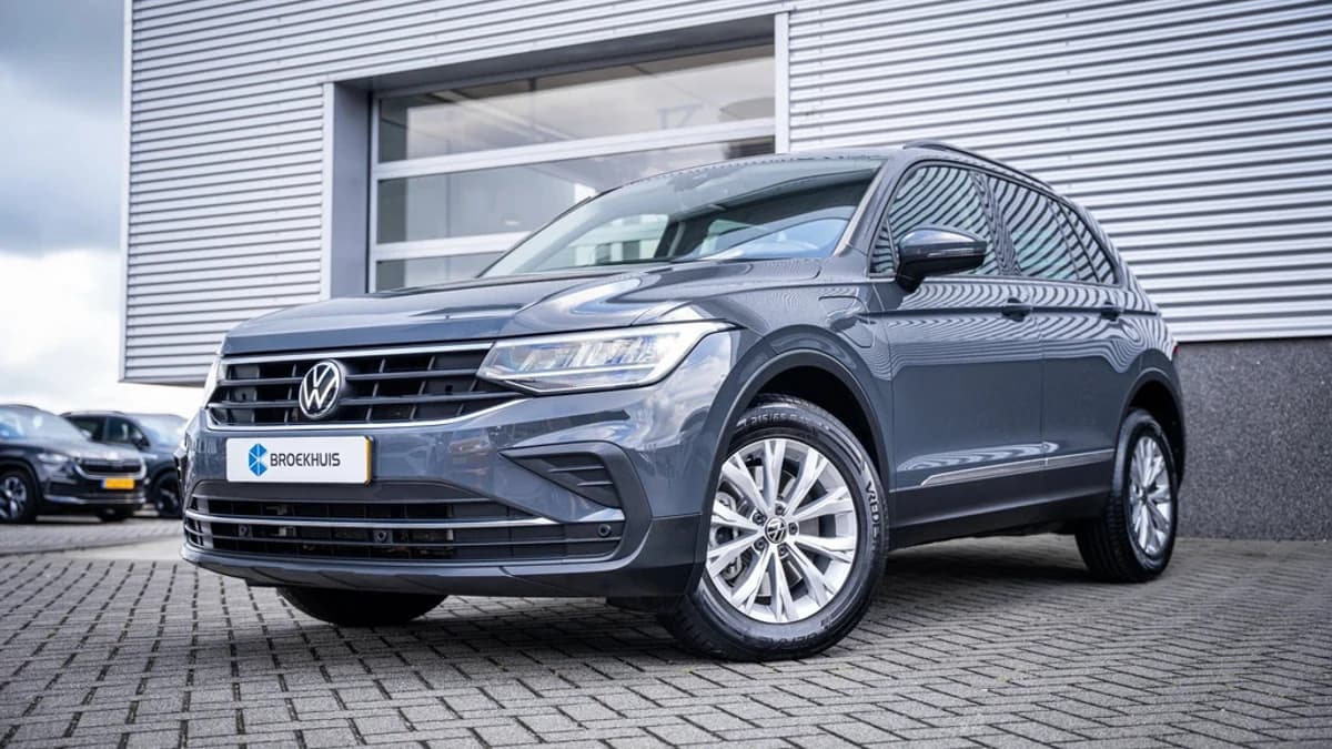 Volkswagen Tiguan — foto 1