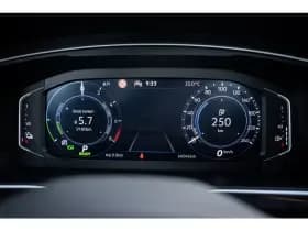 Volkswagen Tiguan thumbnail 18
