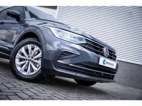 Volkswagen Tiguan thumbnail 3