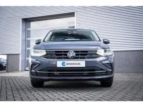 Volkswagen Tiguan thumbnail 4