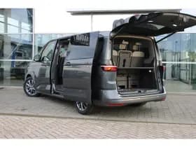 Volkswagen Multivan thumbnail 12