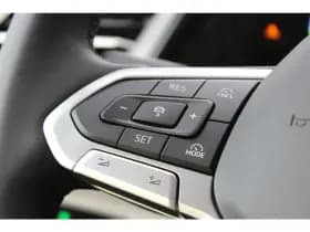 Volkswagen Multivan thumbnail 26