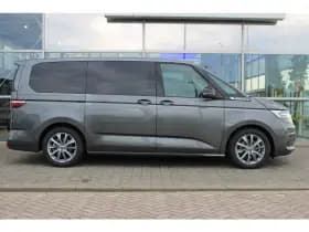 Volkswagen Multivan thumbnail 4