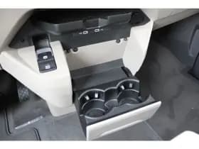 Volkswagen Multivan thumbnail 35