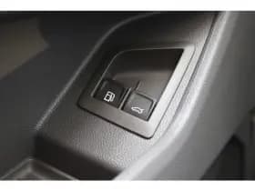 Volkswagen Multivan thumbnail 45