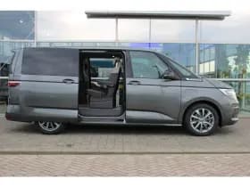 Volkswagen Multivan thumbnail 6