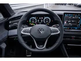 Volkswagen Tiguan thumbnail 41