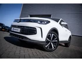 Volkswagen Tiguan thumbnail 2