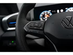 Volkswagen T-Roc thumbnail 30