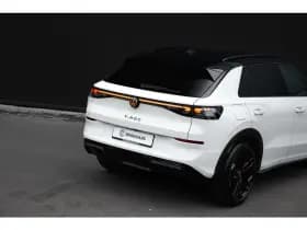 Volkswagen T-Roc thumbnail 9