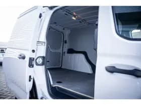 Volkswagen Caddy thumbnail 3