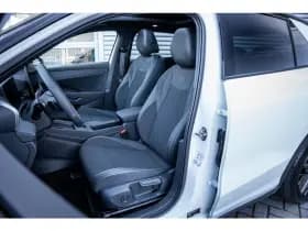 Volkswagen T-Roc thumbnail 18