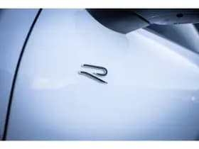 Volkswagen T-Roc thumbnail 3