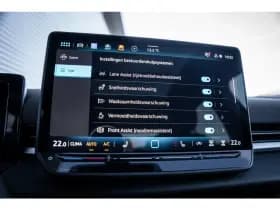 Volkswagen T-Roc thumbnail 25