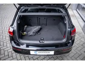 Volkswagen Golf thumbnail 10