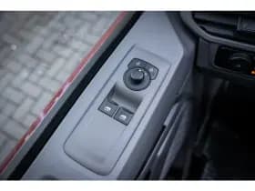Volkswagen E-Transporter thumbnail 23