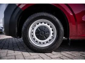 Volkswagen E-Transporter thumbnail 8