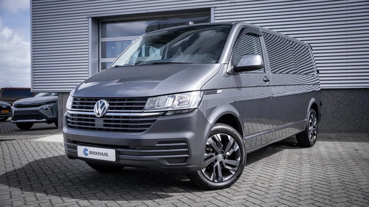 Volkswagen Transporter — foto 1