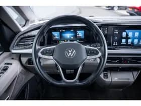Volkswagen Multivan thumbnail 15
