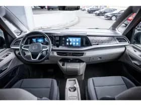 Volkswagen Multivan thumbnail 3