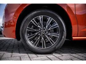 Volkswagen Multivan thumbnail 38