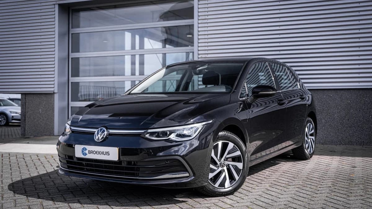 Volkswagen Golf — foto 1