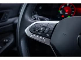 Volkswagen Golf thumbnail 27