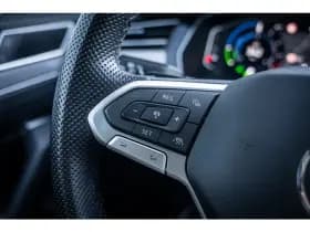 Volkswagen Passat thumbnail 21