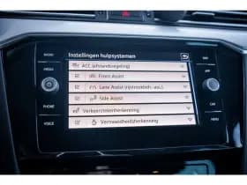 Volkswagen Passat thumbnail 25