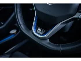 Volkswagen Passat thumbnail 38
