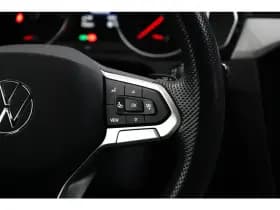 Volkswagen Passat thumbnail 13