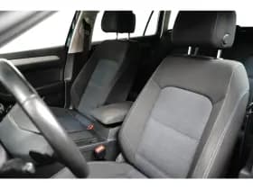 Volkswagen Passat thumbnail 18