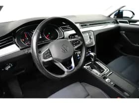 Volkswagen Passat thumbnail 19