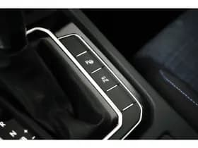 Volkswagen Passat thumbnail 31