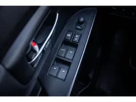 Suzuki S-Cross thumbnail 22