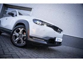 Mazda MX-30 thumbnail 3