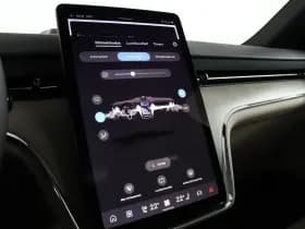 Volvo EX90 thumbnail 12