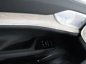Volvo EX90 thumbnail 25